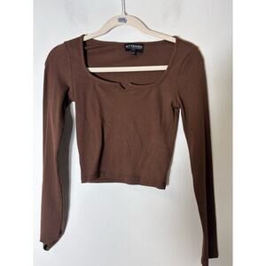 Kittenish Brown Long Sleeve Ribbed Cropped Shirt Sz S
